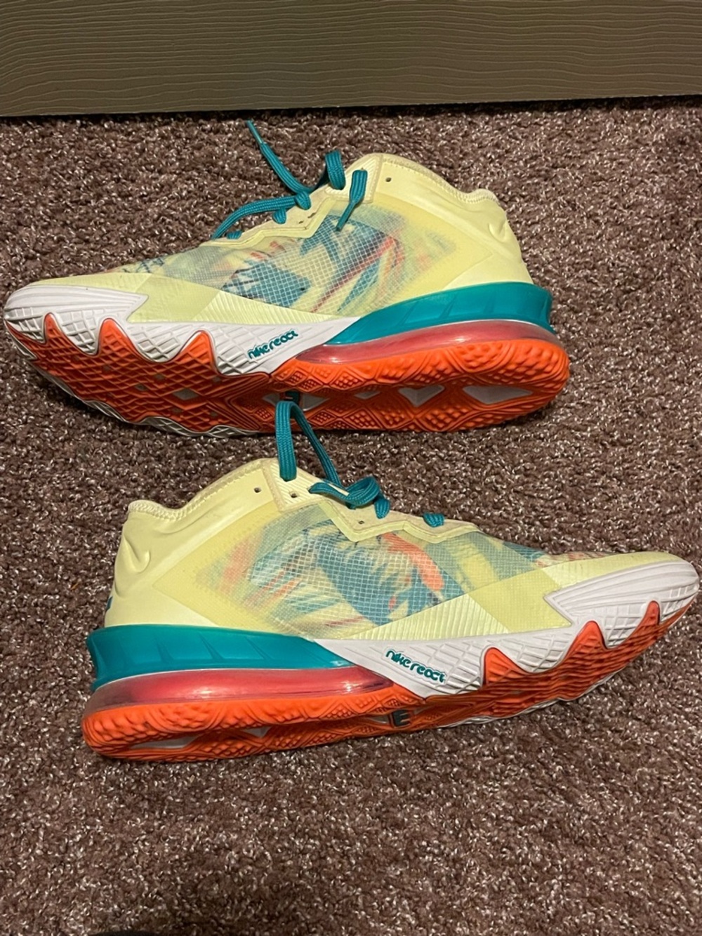 Nike LeBron 18 “LeBronald Palmer”
